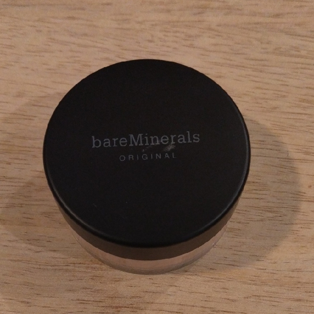 bareMinerals Original Foundation in Black Container